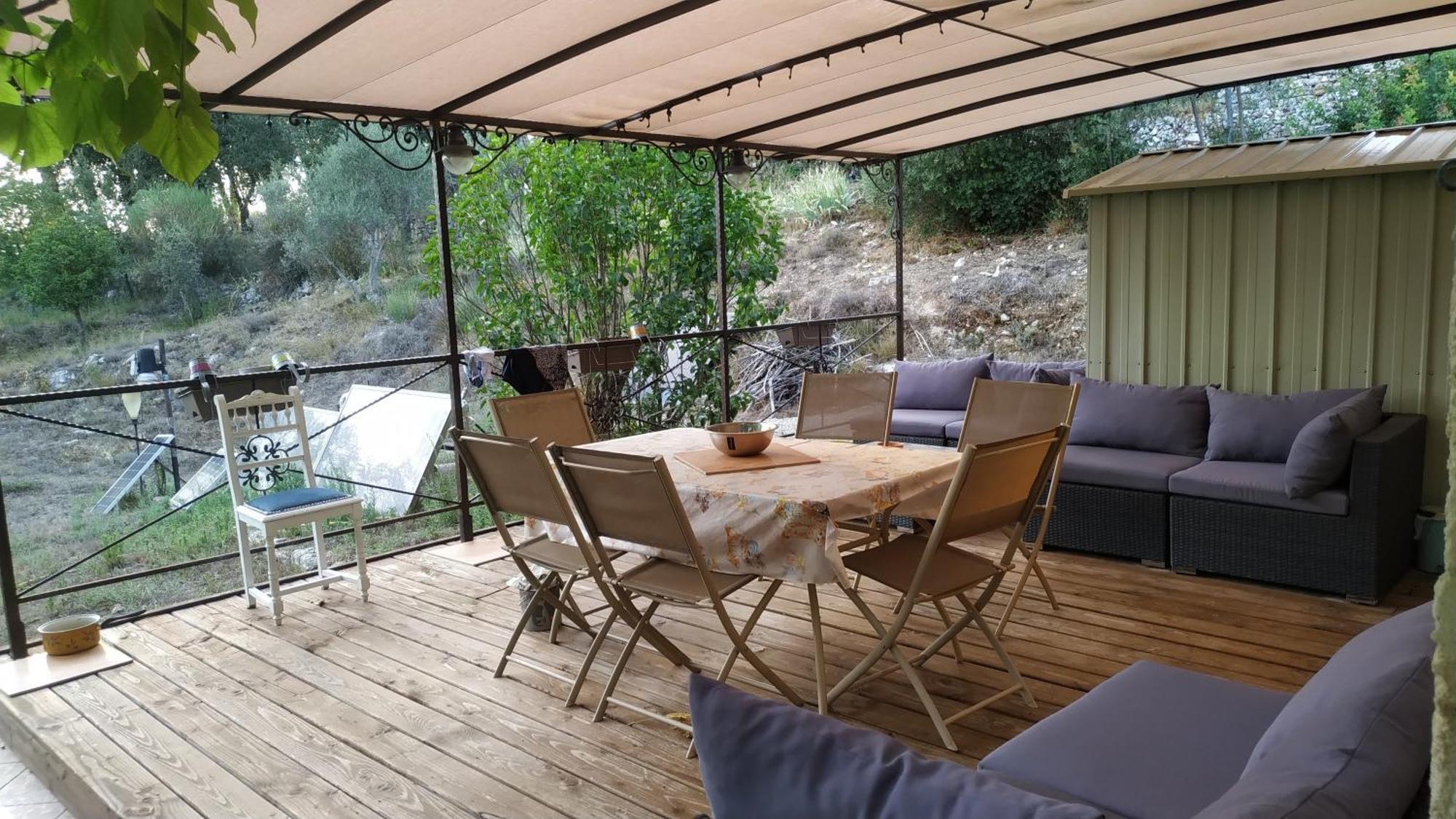 Bed and Breakfast La Pinede De Manon Barjols Exterior foto